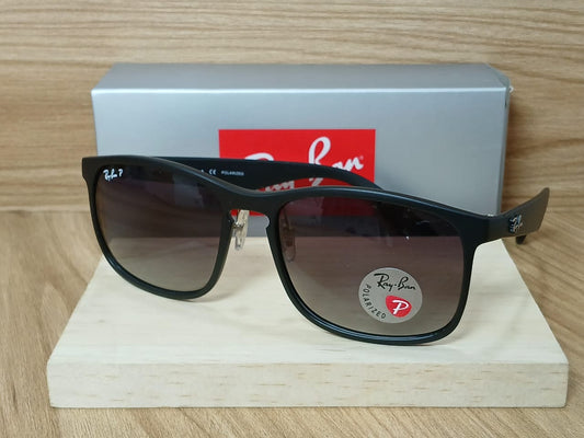 RayBan 68